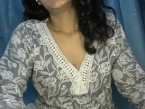 Horny honey69 online show from January 11, 8:21 pm