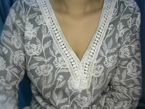 Horny honey69 online show from January 19, 3:32 pm