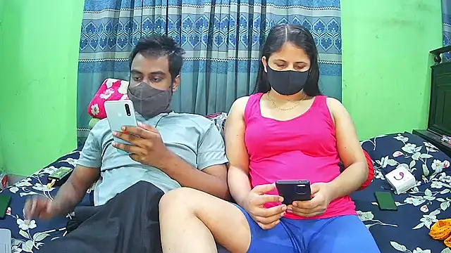 Hot Nila online show from November 19, 3:17 am