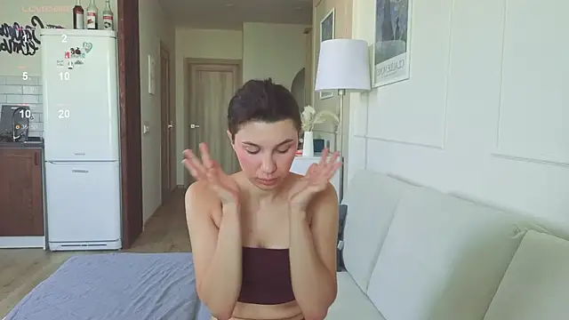 KristineEsme online show from May 24, 5:23 am