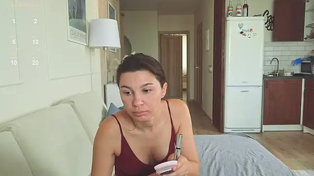 KristineEsme online show from June 7, 4:49 am