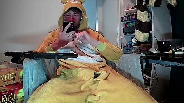 onesieboyx online show from March 31, 1:00 pm
