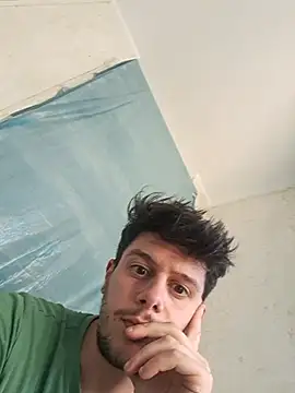 twooloverss online show from March 20, 3:28 pm