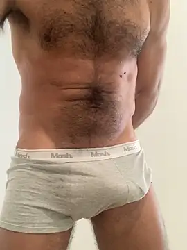 JoaoLenhador online show from March 17, 4:43 pm