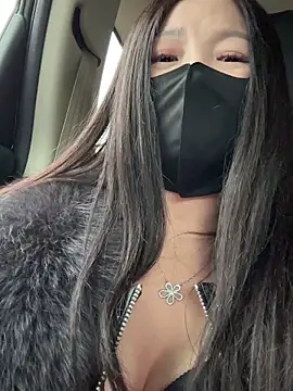 Snapshot of SSSniang- chatting on November 18, 12:20 pm SSSniang- online show from November 18, 12:20 pm