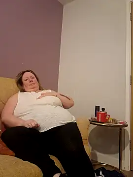 curvy girl71 online show from January 5, 6:35 pm