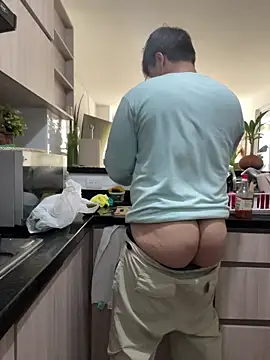 Thom Ohtani online show from October 28, 7:27 pm