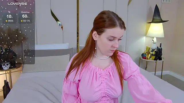 EllieGarson online show from November 4, 5:23 pm