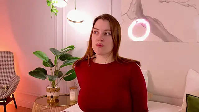 EllieGarson online show from April 17, 5:05 pm