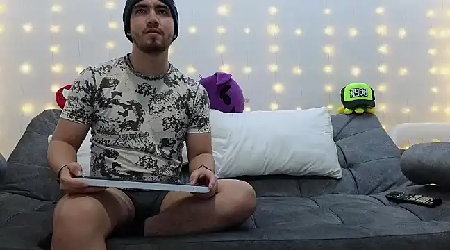 ErickBrant online show from January 28, 2:11 am