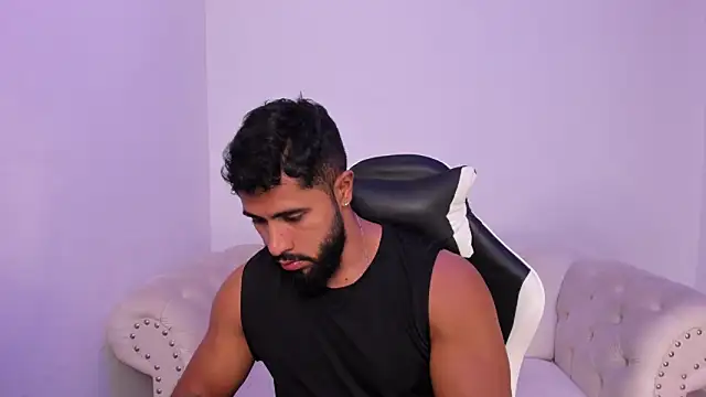 Santiago huntt online show from February 6, 8:23 pm