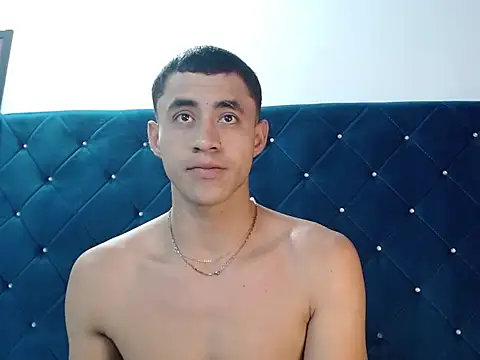 Cris steban1 online show from February 6, 11:19 pm