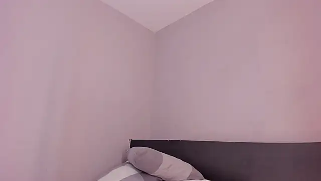 sara  jones gh online show from November 7, 5:02 pm