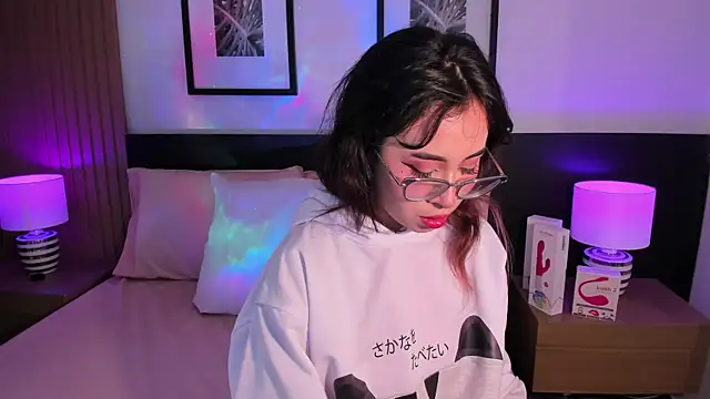 Snapshot of vi_anaya chatting on October 17, 11:35 am vi anaya online show from October 17, 11:35 am