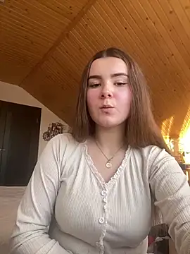 mewKate online show from March 19, 3:40 pm