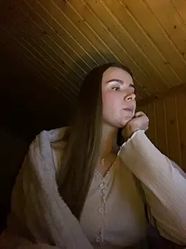 mewKate online show from March 21, 7:02 pm