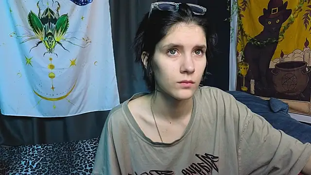 Hyeon Jin online show from January 18, 9:02 pm