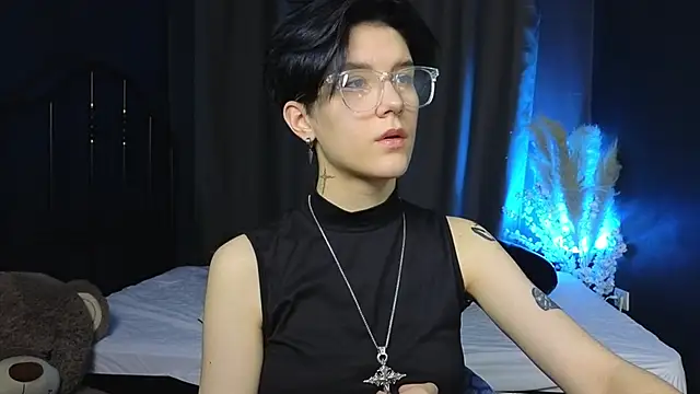 Hyeon Jin online show from March 12, 1:51 pm