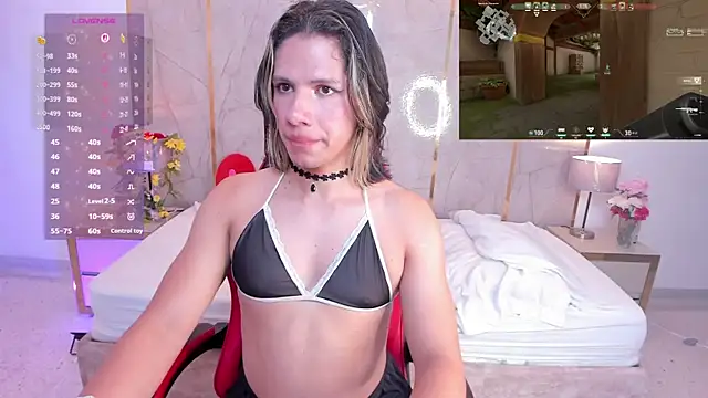 Snapshot of TylerBloom chatting on December 21, 10:00 am TylerBloom online show from December 21, 10:00 am