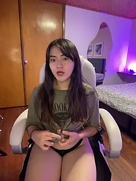 Camila pinkk online show from March 15, 2:34 pm