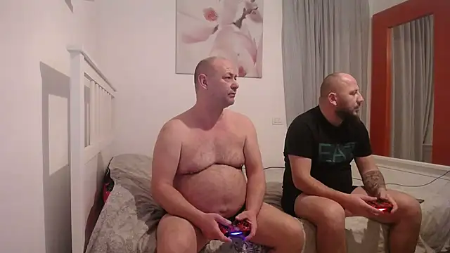 adryanyou46 online show from February 9, 8:24 pm