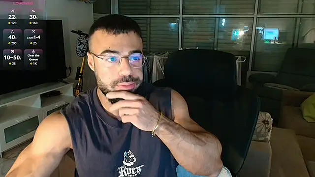 todddantes25 online show from March 28, 9:47 pm