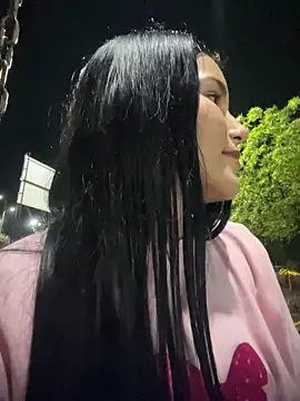 the queen of street online show from April 17, 4:26 am