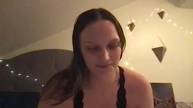 Snapshot of justpeachybaby chatting on February 3, 4:57 am justpeachybaby online show from February 3, 4:57 am