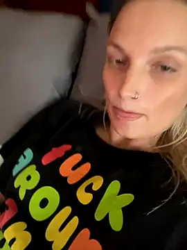 Snapshot of justpeachybaby chatting on September 30, 8:58 pm justpeachybaby online show from September 30, 8:58 pm