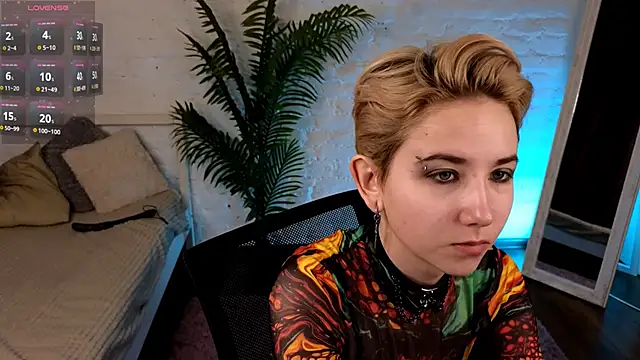 Aurora First online show from February 4, 2:32 pm