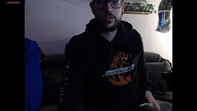 Snapshot of wawarruis chatting on February 21, 11:32 pm wawarruis online show from February 21, 11:32 pm