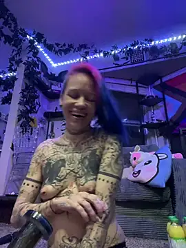 trashbrat online show from April 25, 6:49 am