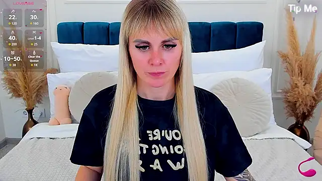 LiluDav online show from March 4, 1:28 pm