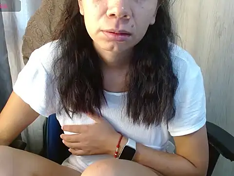 Danielagomez33 online show from July 16, 12:22 pm