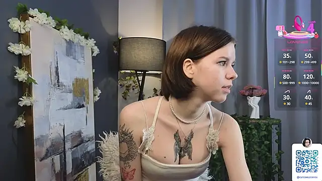 OdiliaHartnell online show from February 18, 3:54 pm