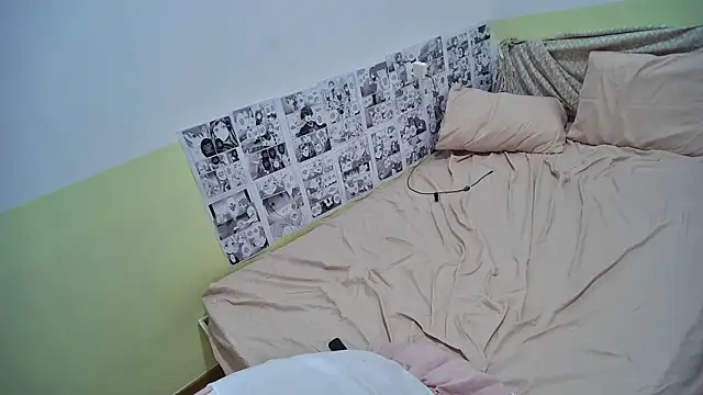 ashleyXthaur  online show from February 10, 9:58 pm