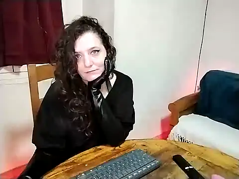 RawMiss online show from February 2, 6:53 pm