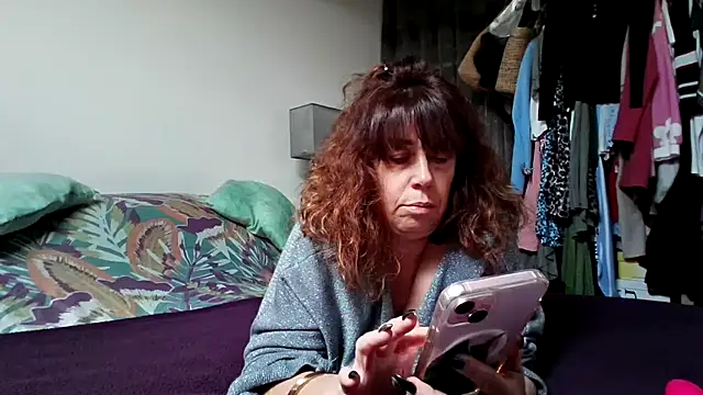 Snapshot of sweetinside_ chatting on December 16, 1:27 pm sweetinside online show from December 16, 1:27 pm