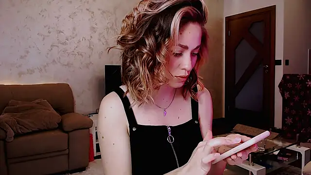 Eroticgiftxxx online show from February 24, 1:42 pm