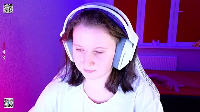 mon lola online show from January 31, 7:11 pm