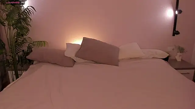 passi lover online show from November 25, 2:00 am