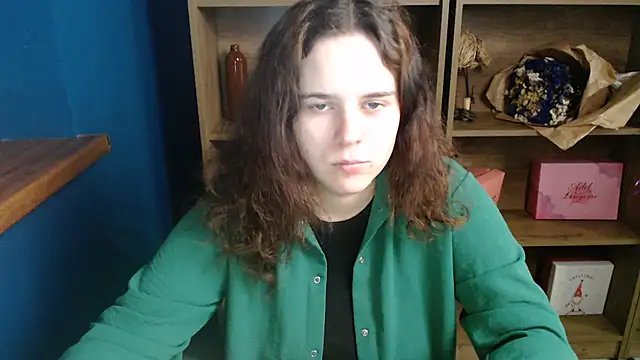 Snapshot of mini_girly chatting on October 18, 12:28 pm mini girly online show from October 18, 12:28 pm