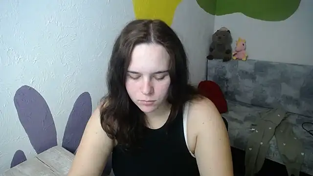 Snapshot of mini_girly chatting on October 27, 1:48 pm mini girly online show from October 27, 1:48 pm