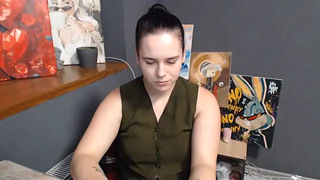 mini girly online show from July 1, 1:13 pm