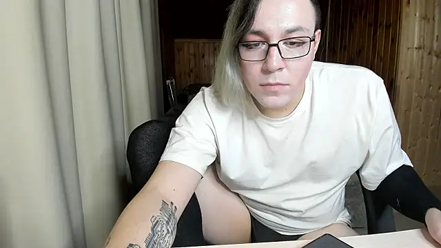 Snapshot of ScanDarky chatting on February 6, 4:36 pm ScanDarky online show from February 6, 4:36 pm