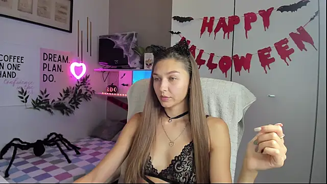 Snapshot of SofiaLolipop chatting on October 23, 8:29 pm SofiaLolipop online show from October 23, 8:29 pm