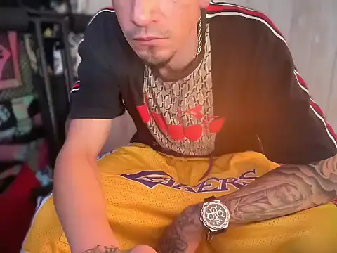 Snapshot of badboy366 chatting on January 15, 11:26 am badboy366 online show from January 15, 11:26 am