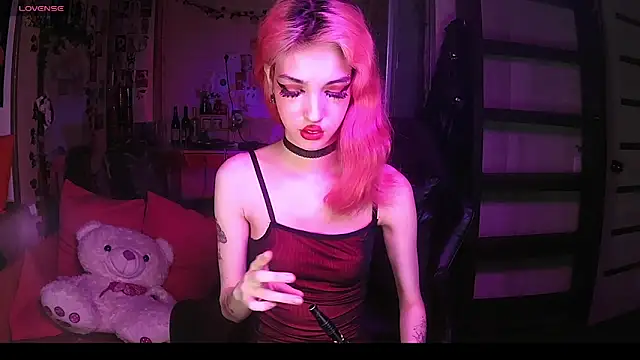 Snapshot of Ink__pleasure chatting on October 7, 11:13 pm Ink pleasure online show from October 7, 11:13 pm