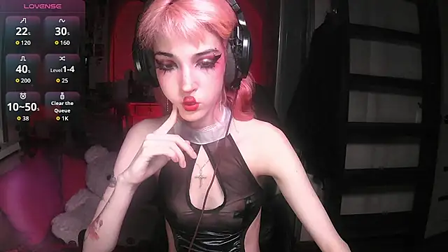 Snapshot of Ink__pleasure chatting on November 6, 1:50 am Ink pleasure online show from November 6, 1:50 am