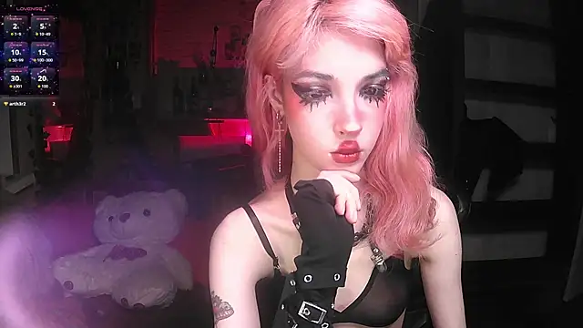 Snapshot of Ink__pleasure chatting on November 8, 1:06 am Ink pleasure online show from November 8, 1:06 am